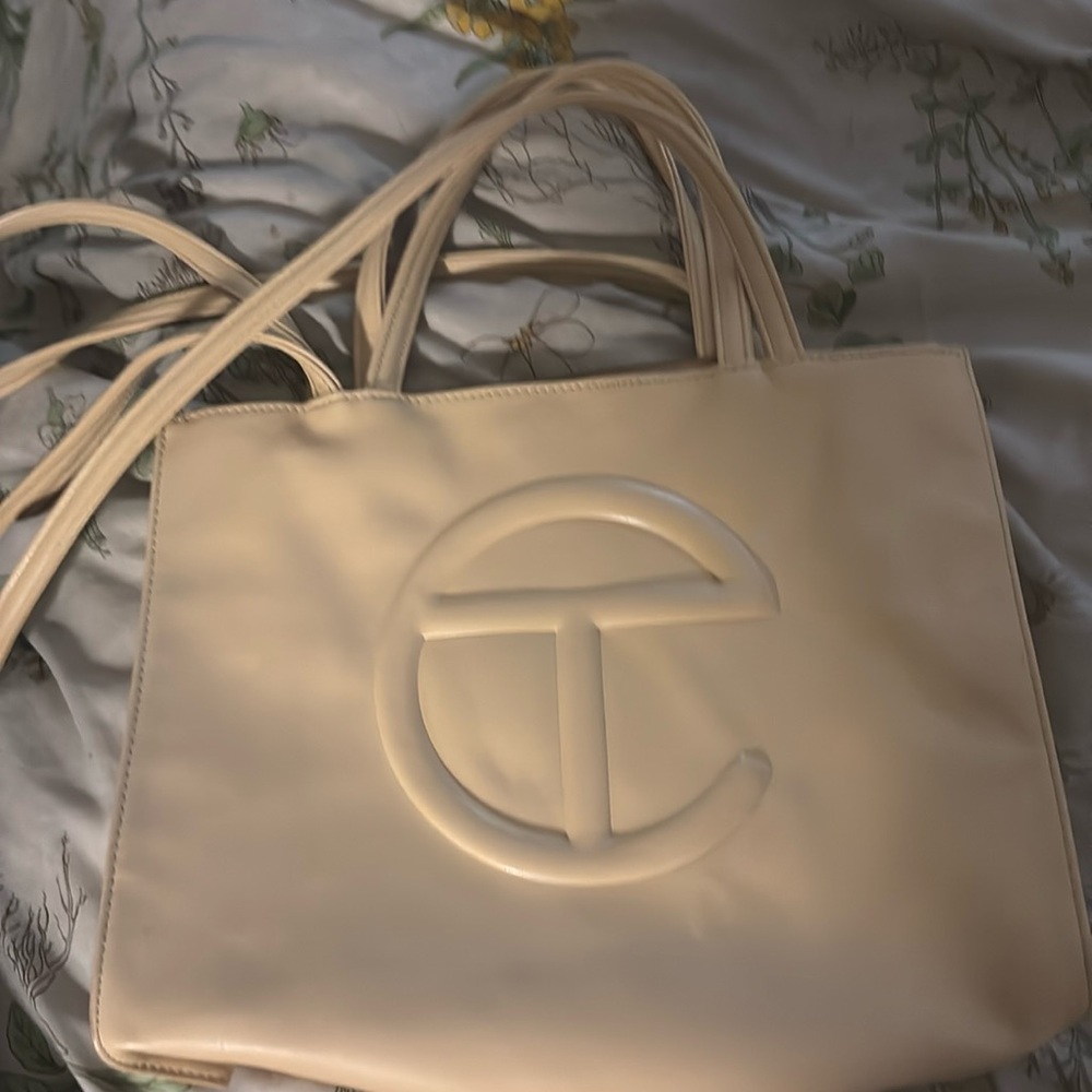Cream medium telfar bag